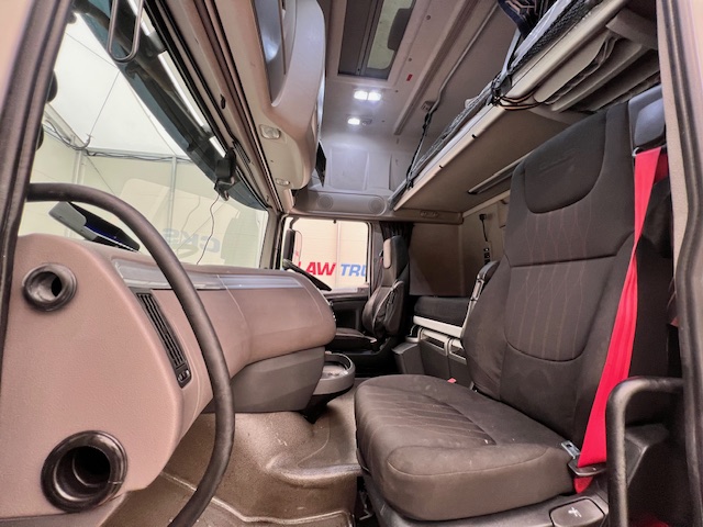 DAF XF 480 6×2 Midlift Tractor Unit