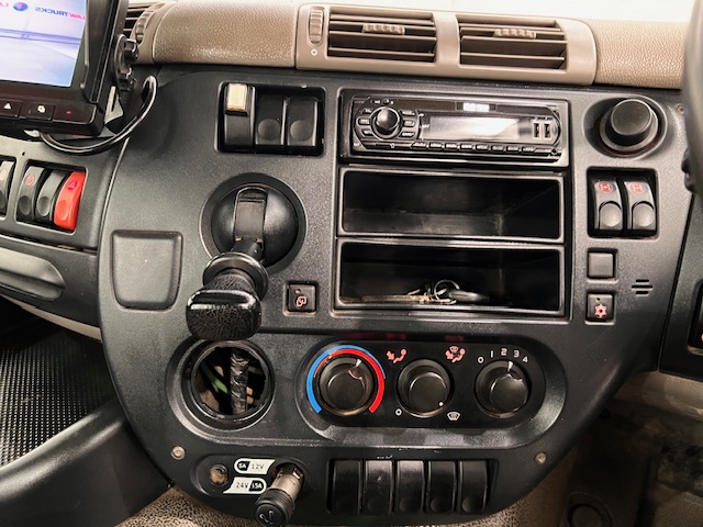DAF CF85 410 8×4 Day Cab Hookloader Manual