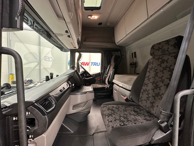 Scania S450 6×2 Midlift Highline Tractor Unit