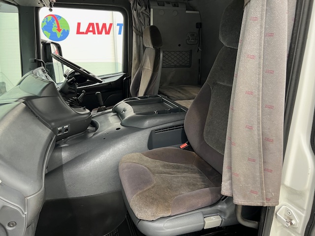 Scania 114 340 6×2 Sleeper Cab Beavertail