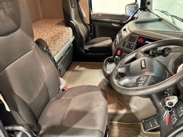 DAF XF 510 6×2 Midlift Tractor Unit