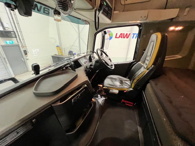 Volvo FH16 750 6×2 Midlift Tractor Unit