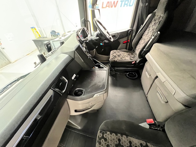 Scania S450 6×2 Midlift Highline Tractor Unit