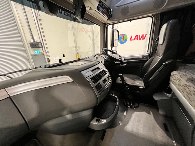 DAF XF 510 6×2 Midlift Tractor Unit Manual