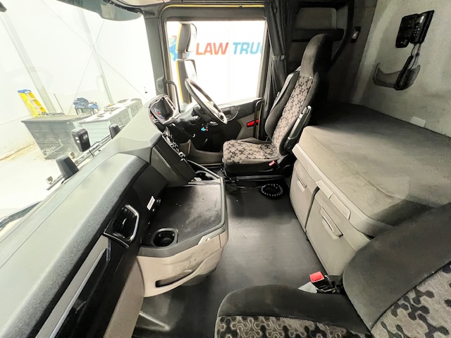 Scania S450 6×2 Midlift Highline Tractor Unit