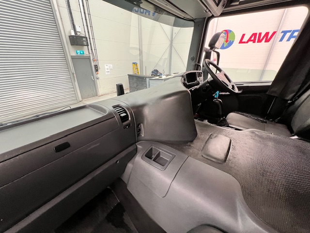 Scania P320 6×2 10 Tyre Sleeper Cab Dropside
