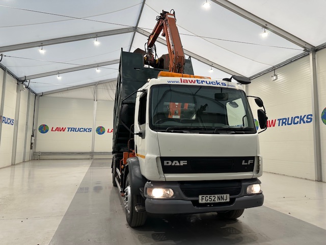 DAF LF55 220 4×2 Steel Tipper Grab Manual