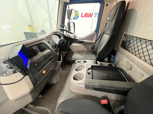 DAF LF 180 Day Cab Dropside with Tail Lift