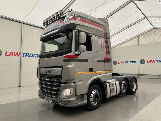 DAF XF 530 6×2 Midlift Tractor Unit