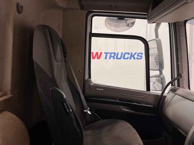 DAF CF85 410 8×4 Day Cab Hookloader Manual