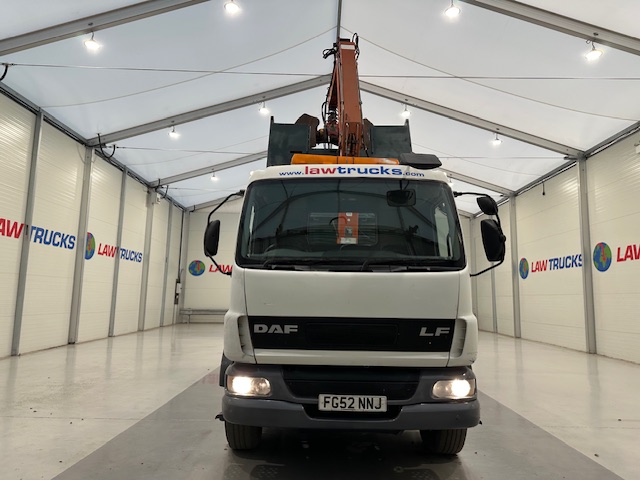 DAF LF55 220 4×2 Steel Tipper Grab Manual