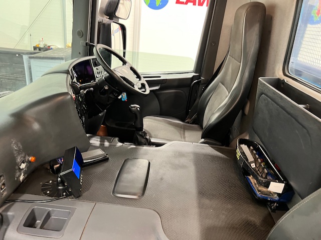 Scania P280 6×2 Rear Lift Dropside Brick Grab