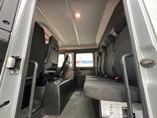 MAN TGL 12.220 Crew Cab Tilt and Slide