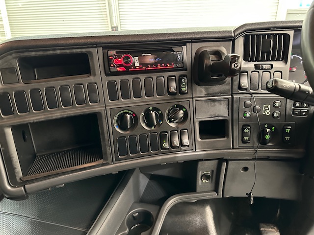 Scania R480 6×2 Midlift Highline Tractor Unit