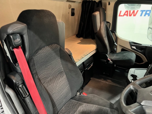 Mercedes Actros 2545 6×2 Midlift Tractor Unit