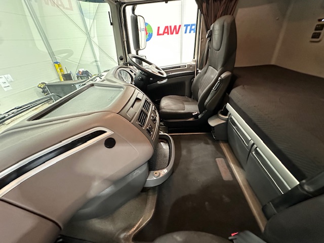 DAF XF 480 6×2 Midlift Tractor Unit