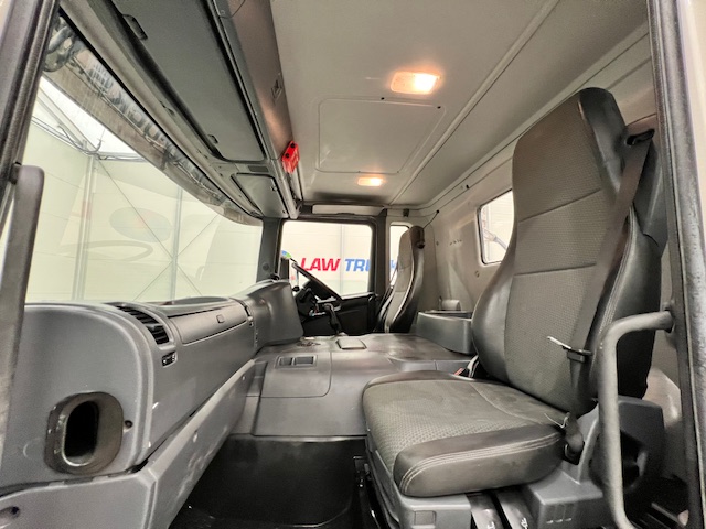 Scania P400 8×4 Day Cab Chassis