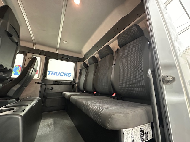 MAN TGL 12.220 Crew Cab Tilt and Slide