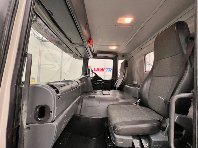 Scania P400 8×4 Day Cab Chassis