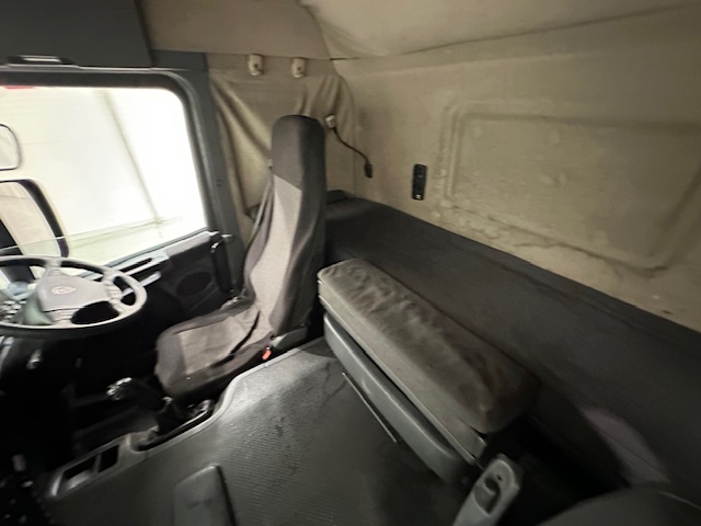 Scania P420 8×4 Sleeper Cab Vacuum Tanker