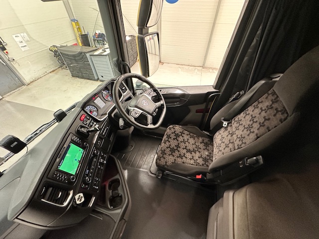 Scania S450 6×2 Midlift Highline Tractor Unit