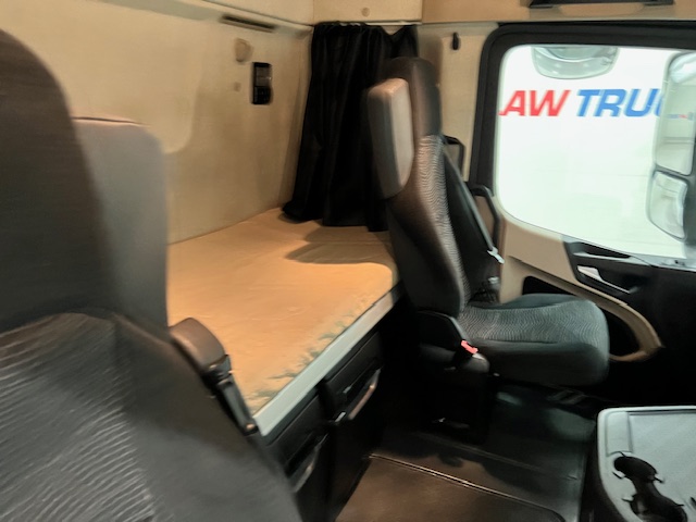 Mercedes Actros 2545 6×2 Midlift Tractor Unit