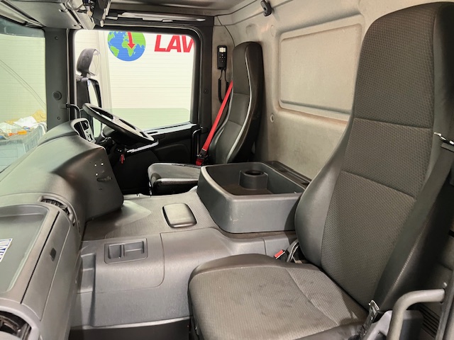 Scania P280 6×2 Rear Lift Day Cab Fridge Box