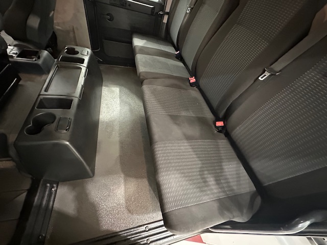 MAN TGL 12.220 Crew Cab Tilt and Slide