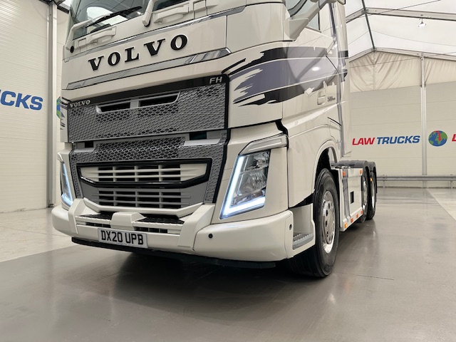 Volvo FH 500 6×2 Midlift Tractor Unit PTO