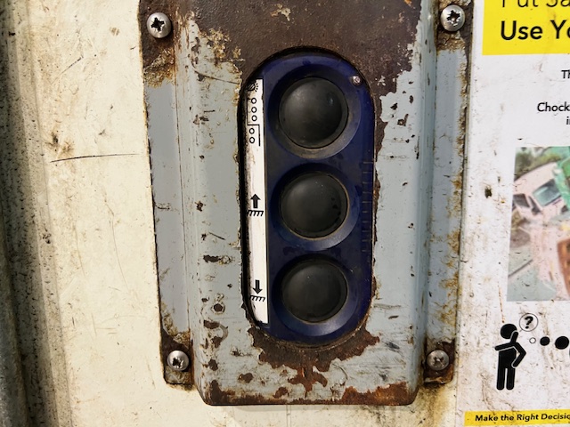 Scania P280 6×2 Rear Lift Day Cab Fridge Box