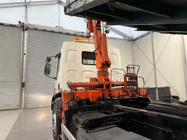 DAF LF55 220 4×2 Steel Tipper Grab Manual