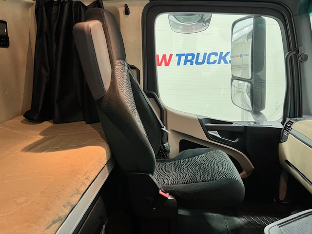 Mercedes Actros 2545 6×2 Midlift Tractor Unit