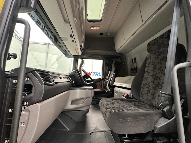 Scania S450 6×2 Midlift Highline Tractor Unit