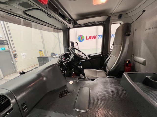Scania P400 8×4 Day Cab Chassis