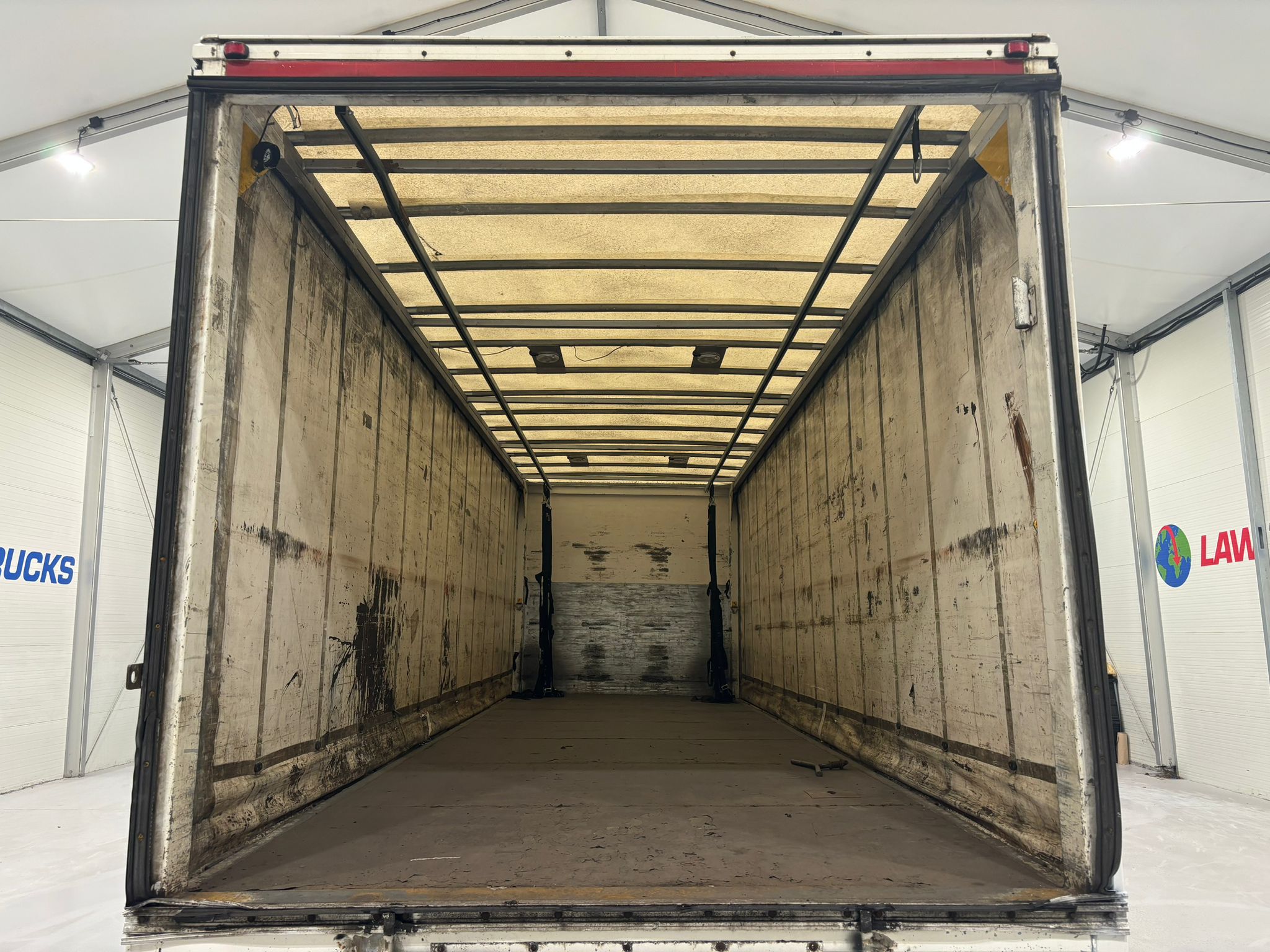 MAN TGM 18.250 4×2 Sleeper Cab Curtainsider