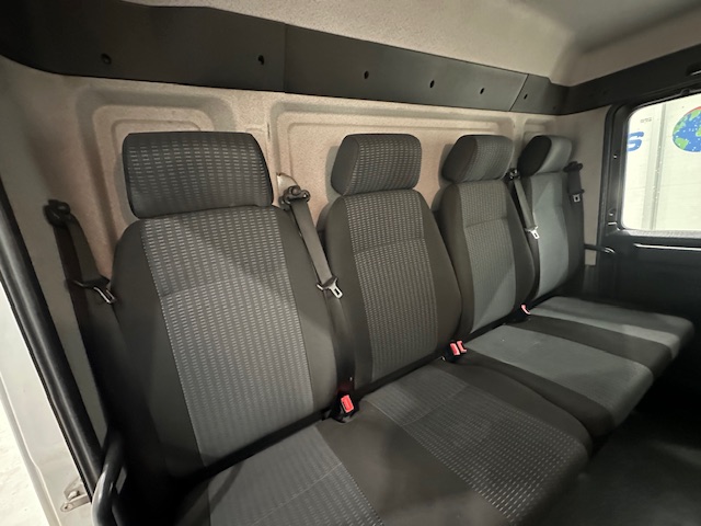 MAN TGL 12.220 Crew Cab Tilt and Slide