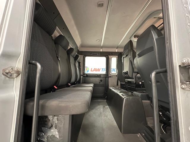 MAN TGL 12.220 Crew Cab Tilt and Slide