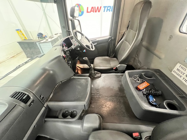 Scania G410 8×4 Rest Cab Hookloader Drawbar