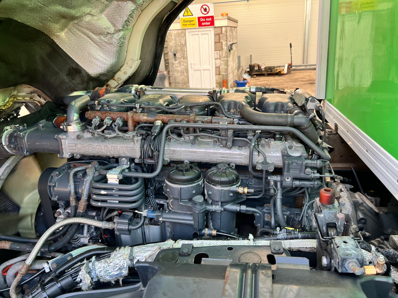 Scania P280 6×2 Rear Lift Day Cab Fridge Box