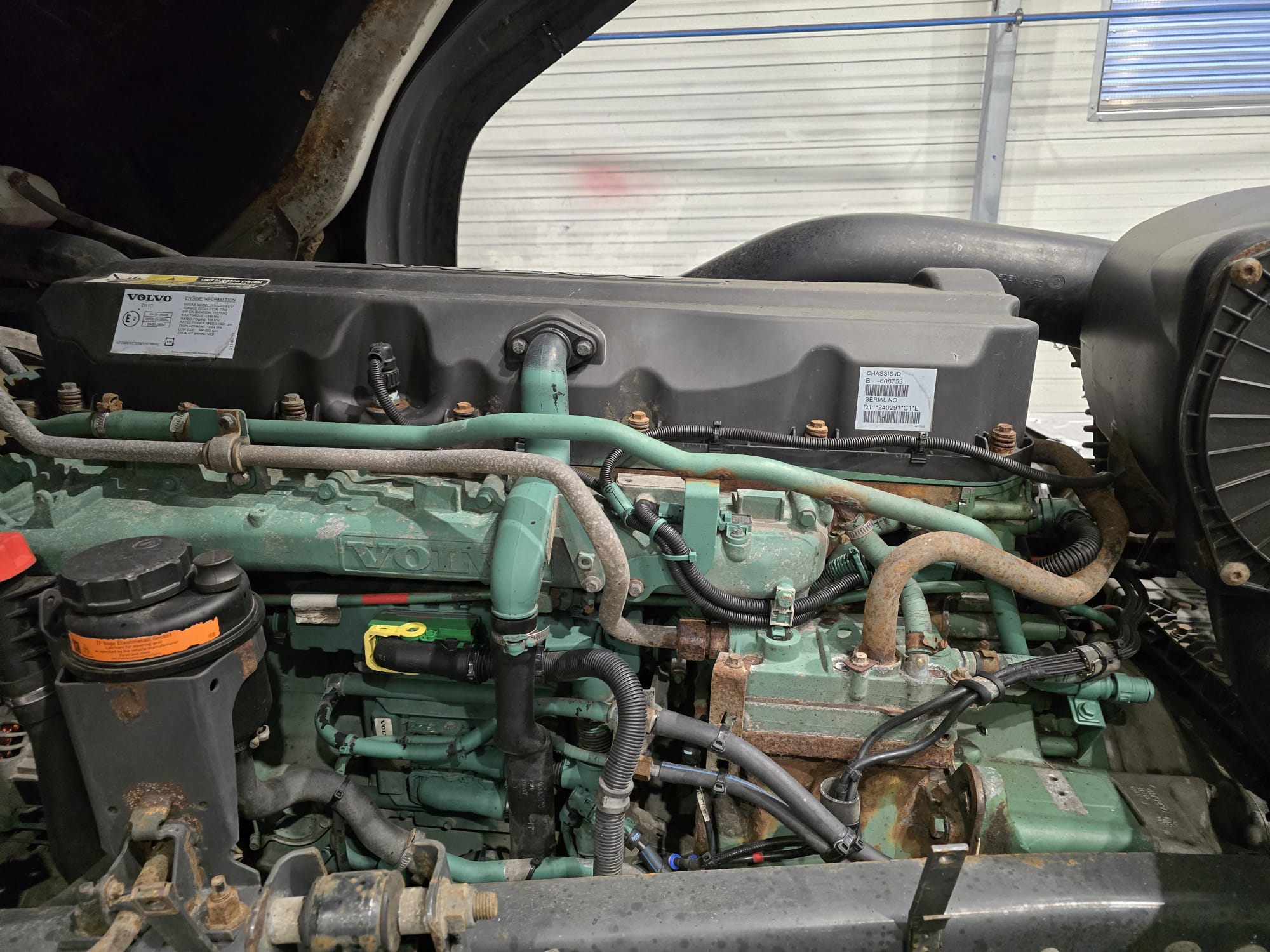 Volvo FM 450 6×2 Midlift Tractor Unit