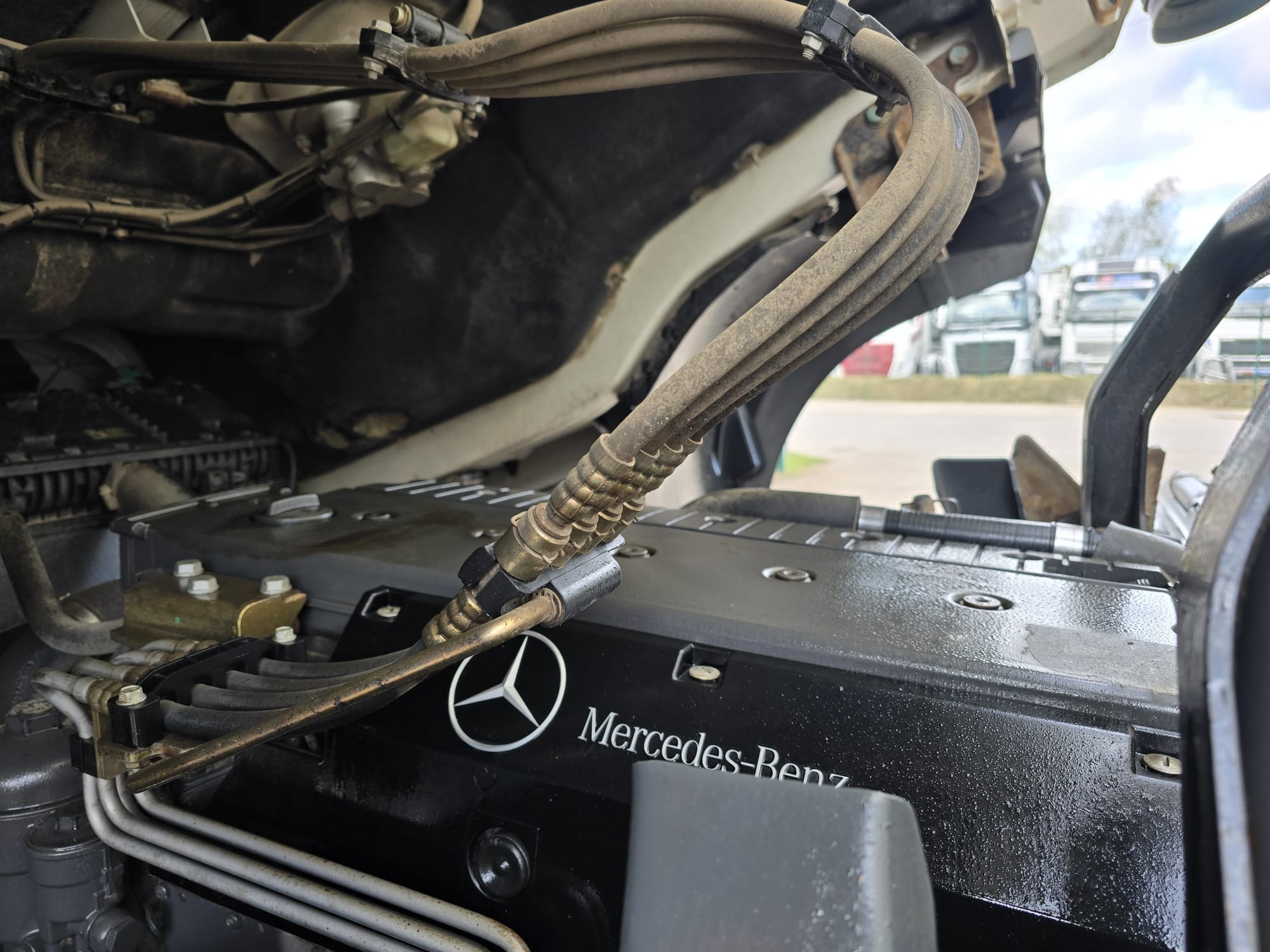 Mercedes Axor 1824 Day Cab Curtainsider Manual