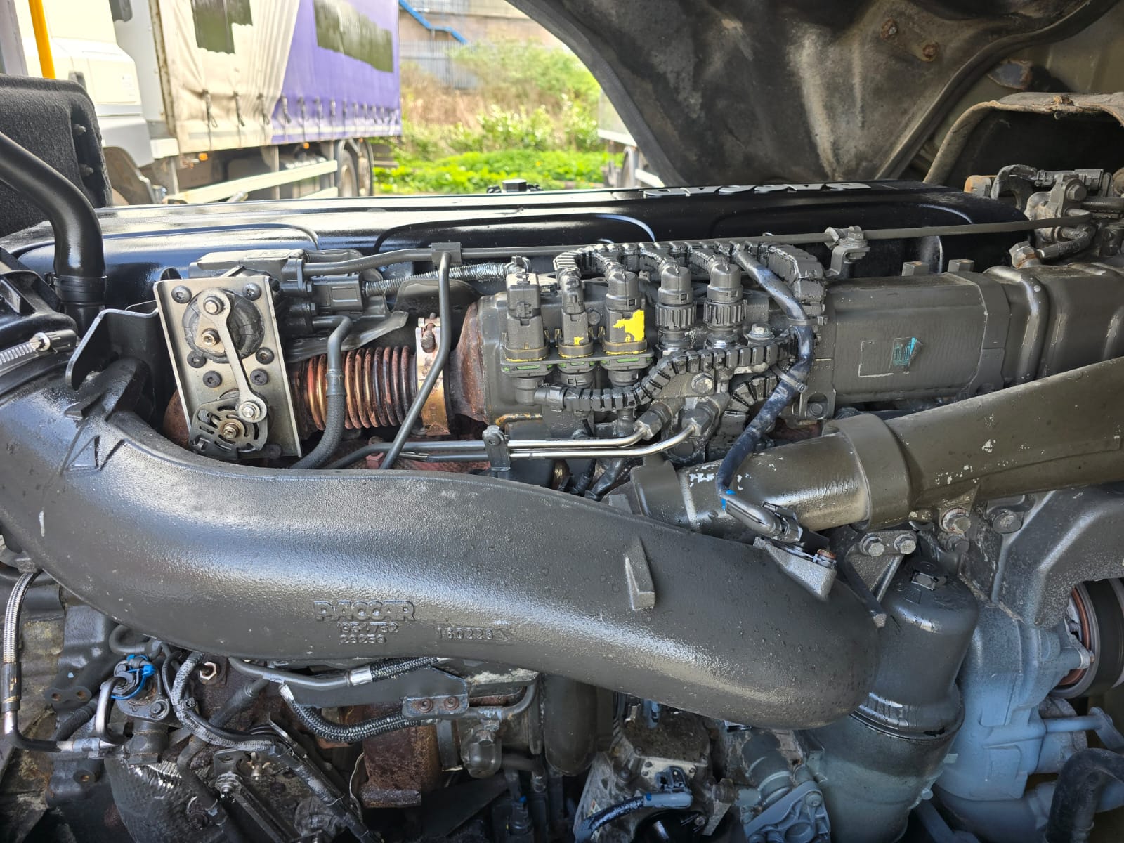 DAF CF 440 6×2 Sleeper Cab Dropside Drawbar Spec