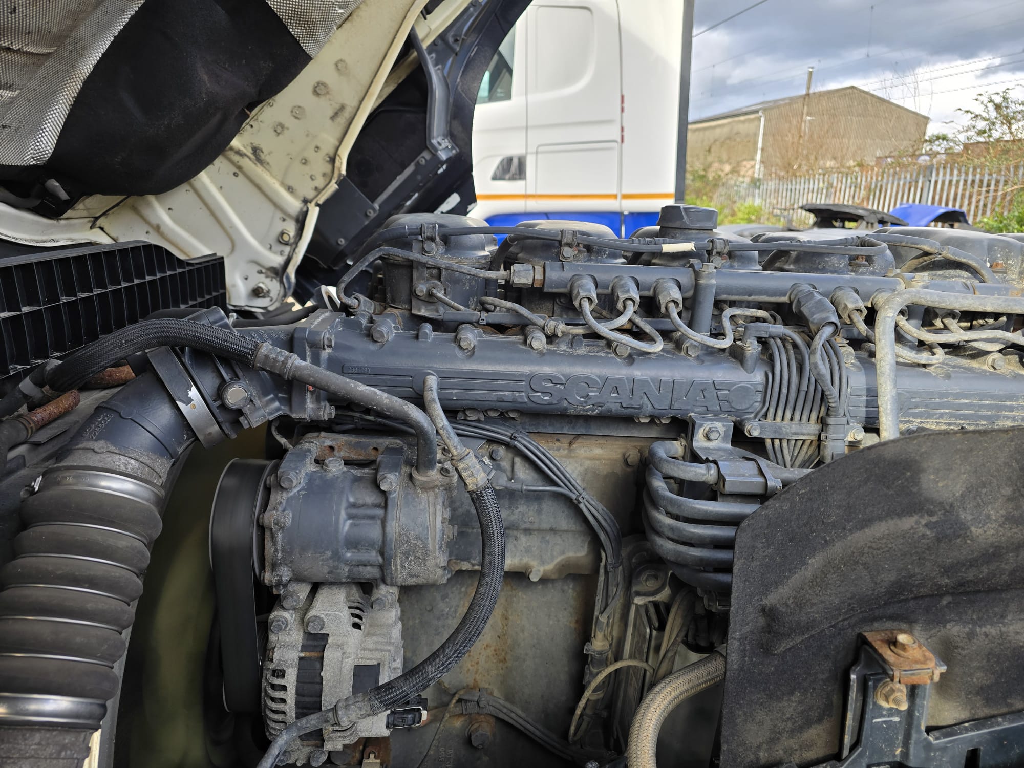 Scania R450 6×2 Midlift Tractor Unit