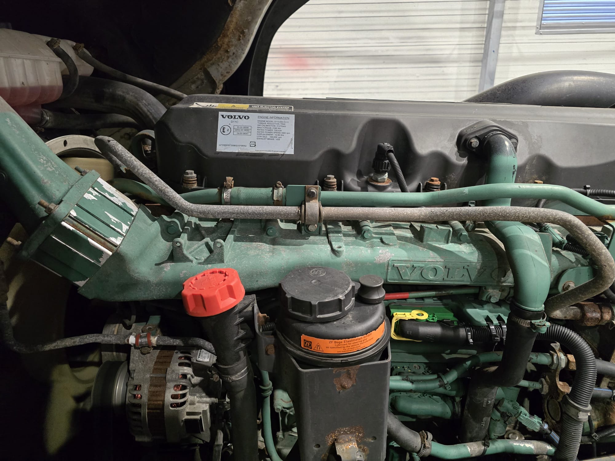 Volvo FM 450 6×2 Midlift Tractor Unit