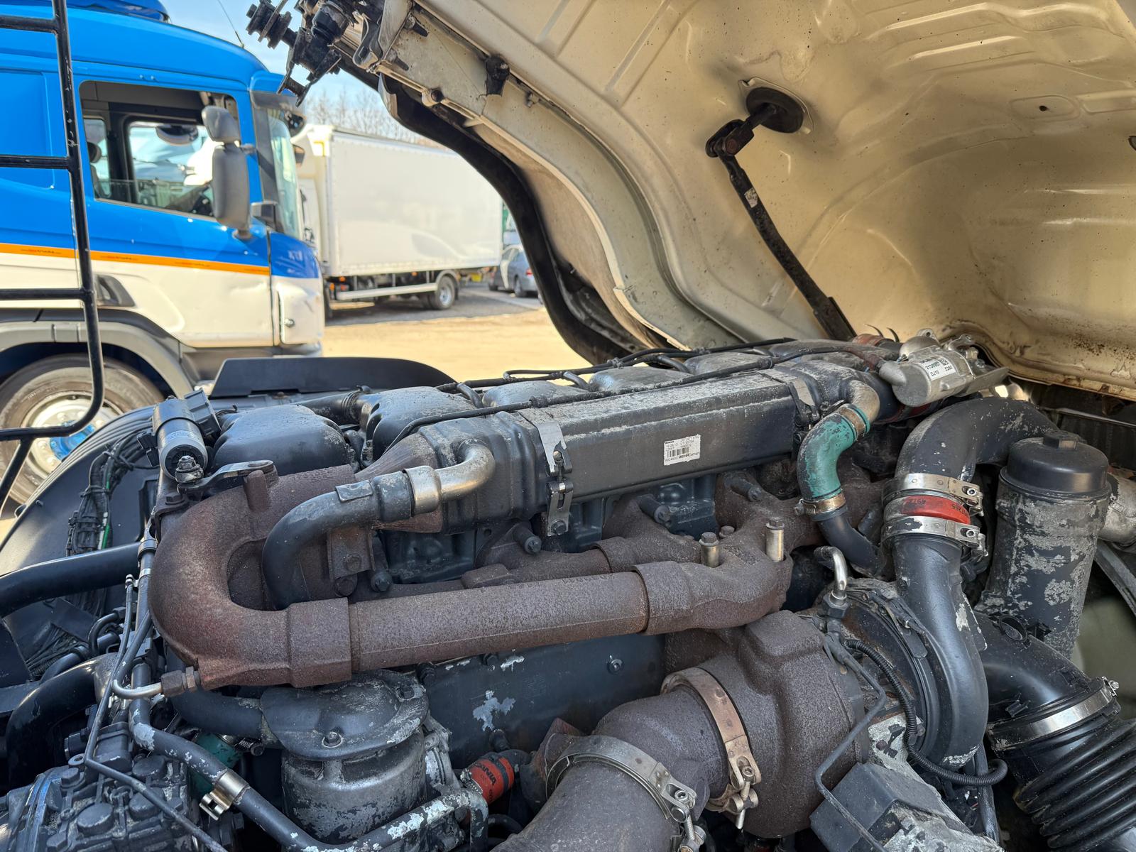 Scania P400 8×4 Day Cab Bulk Tipper Manual