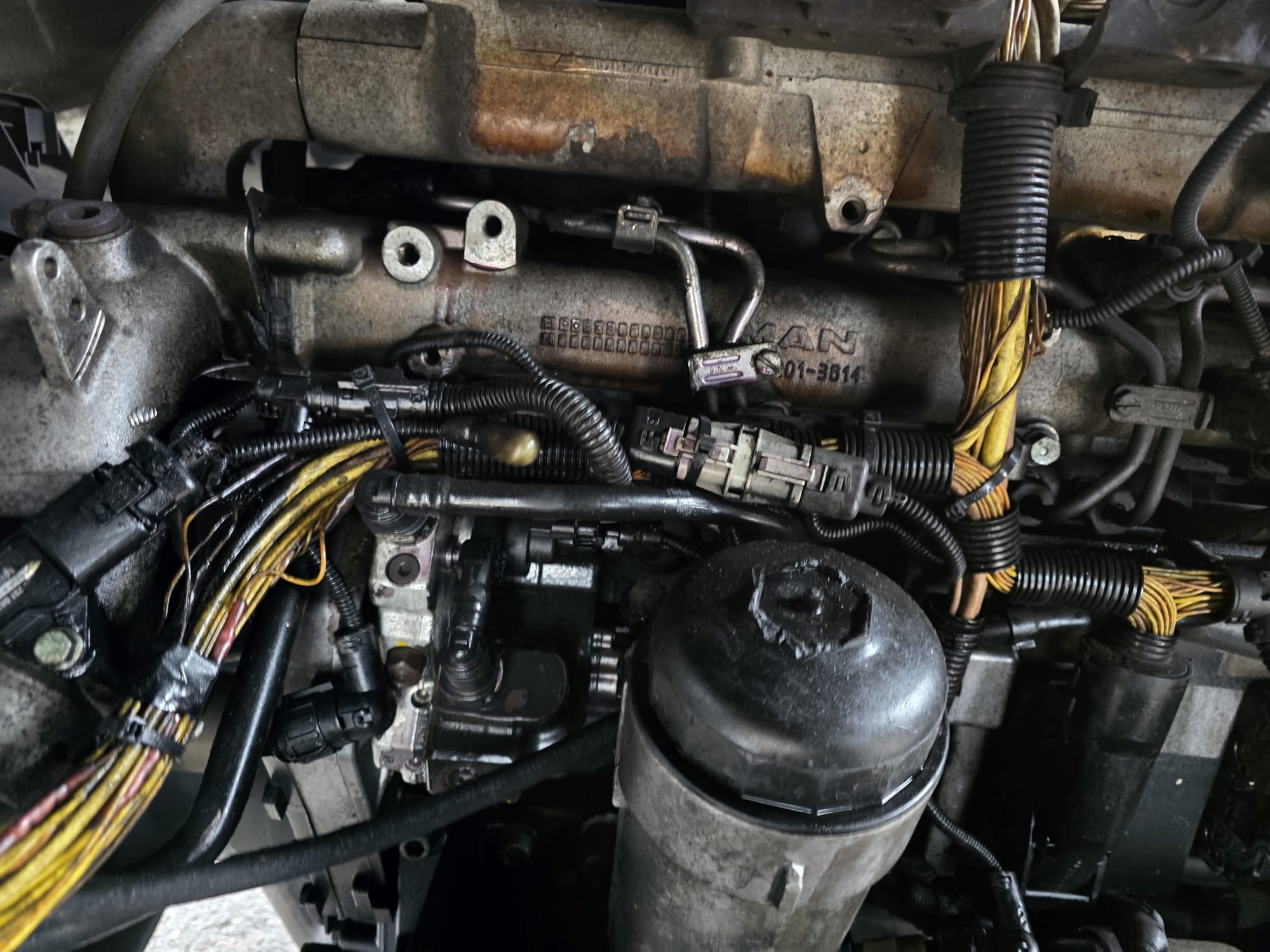 MAN TGL 12.220 Crew Cab Tilt and Slide
