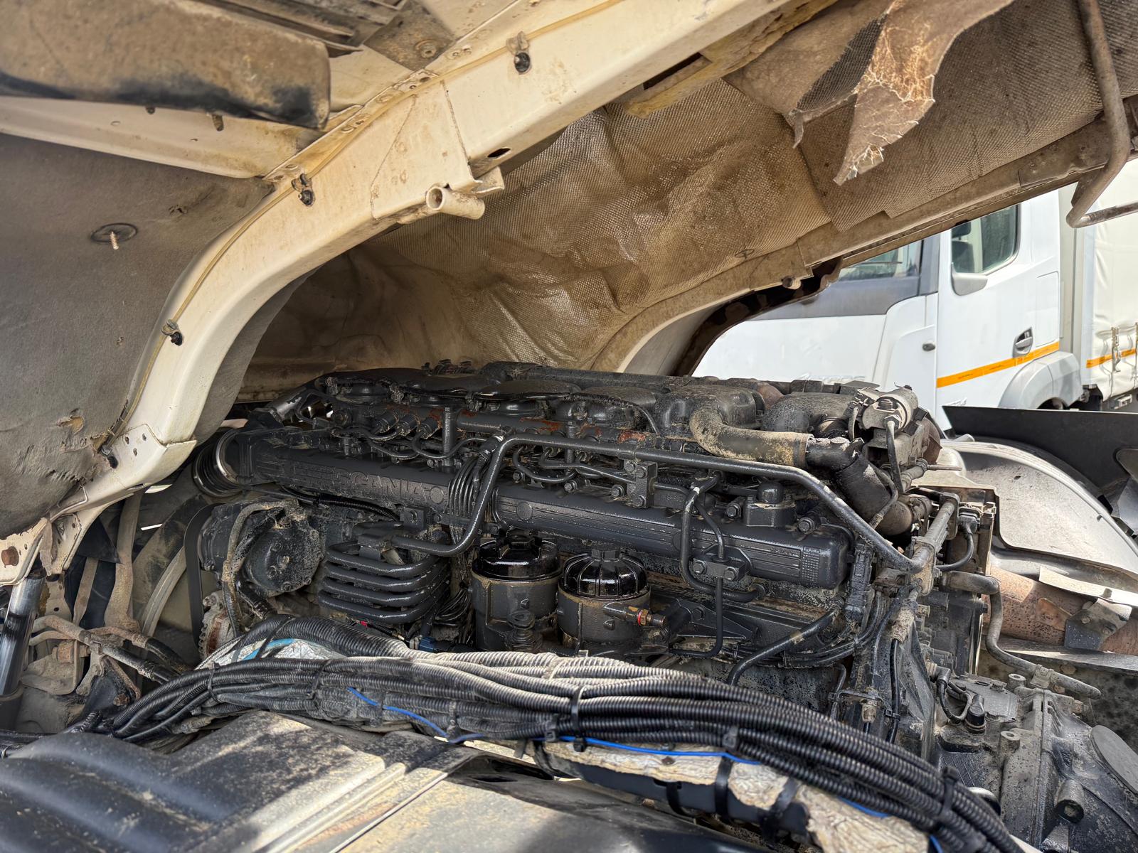 Scania P370 8×4 Sleeper Cab Tipper Manual