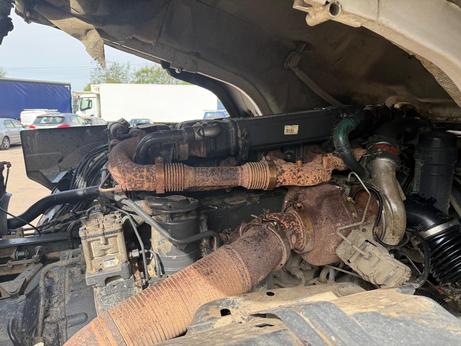 Scania P370 8×4 Sleeper Cab Tipper Manual