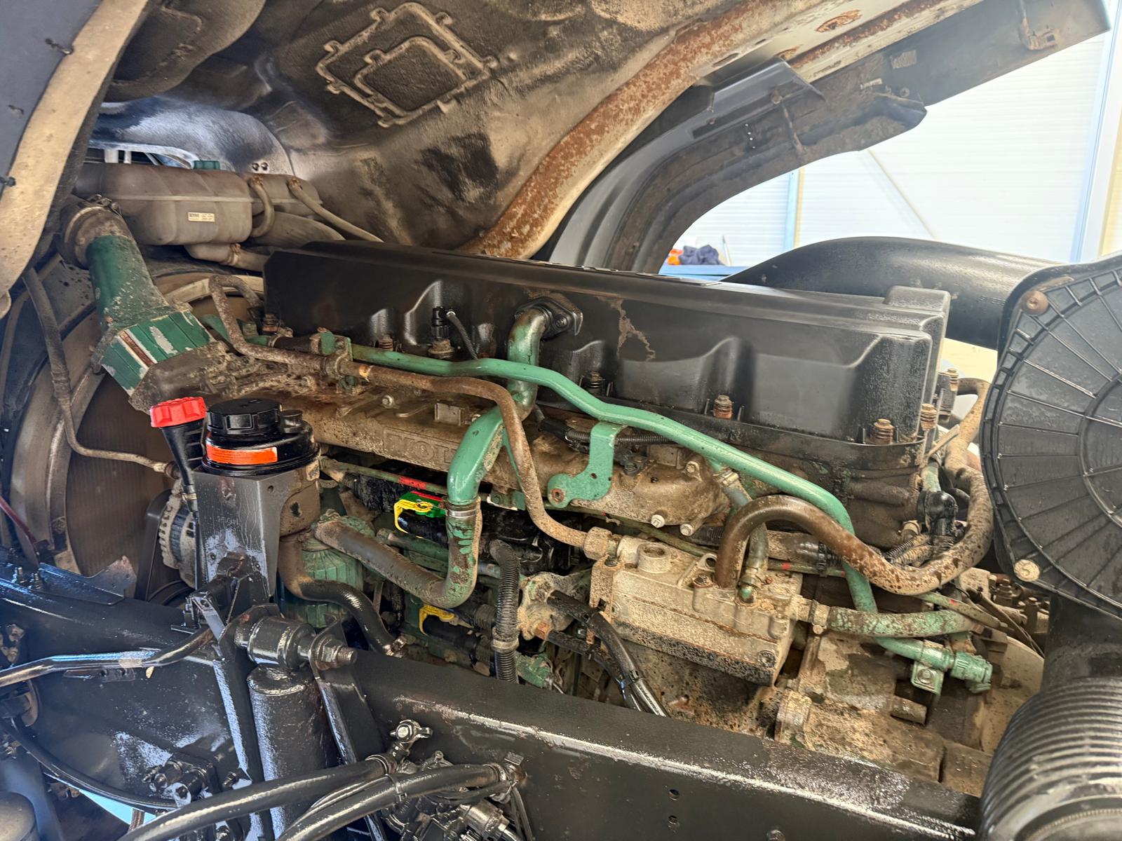 Volvo FM 450 Dropside Brick Grab Drawbar