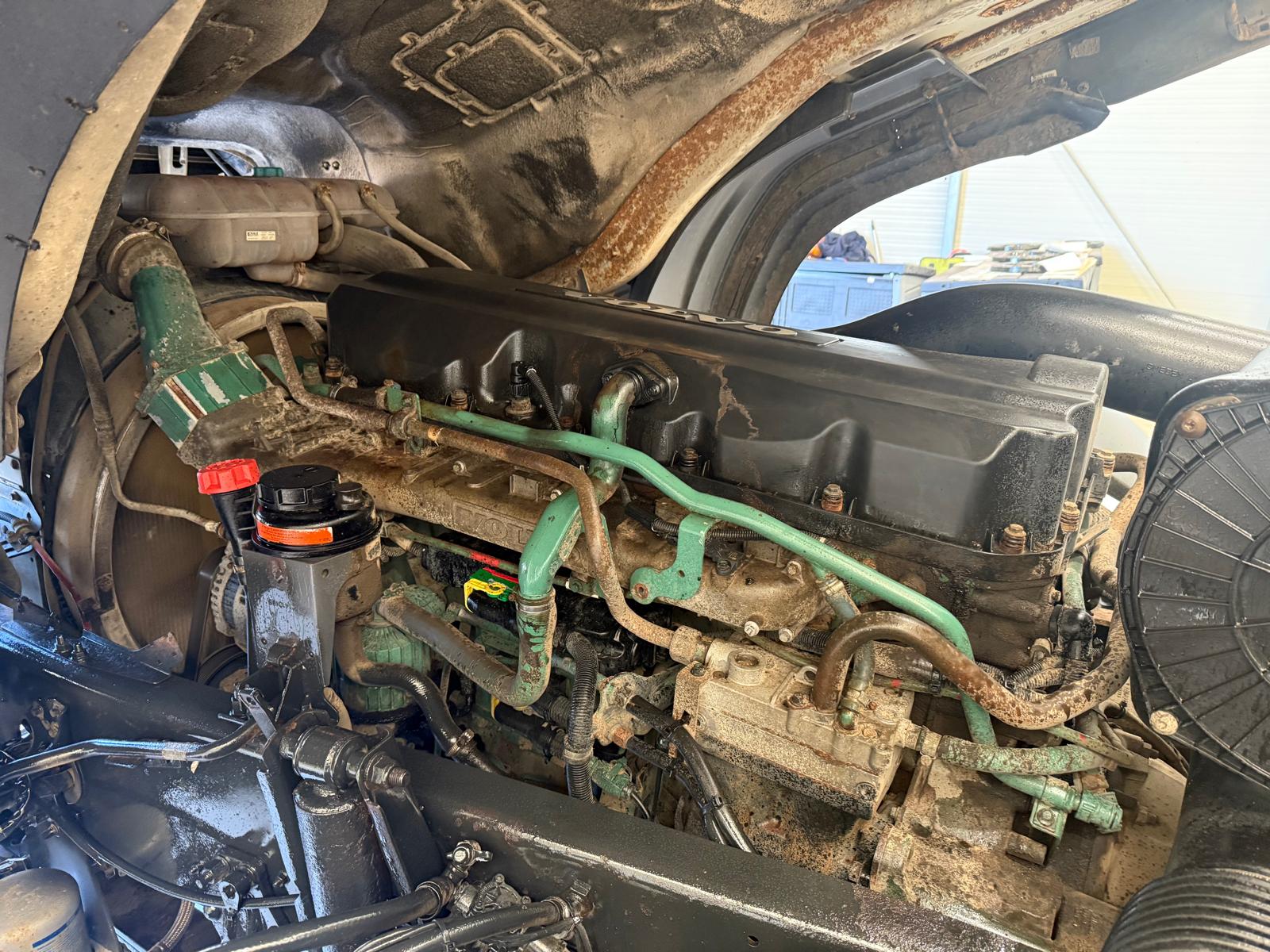 Volvo FM 450 Dropside Brick Grab Drawbar